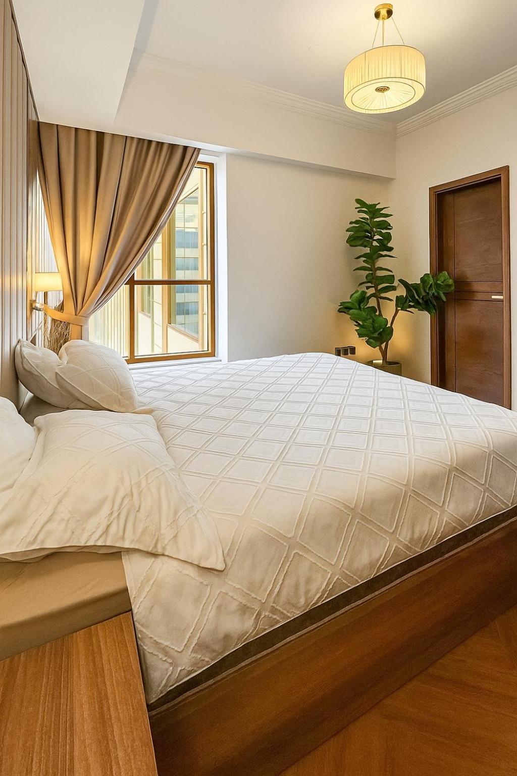 New Luxe 2 Br